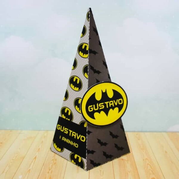 caixa cone batman silhouette